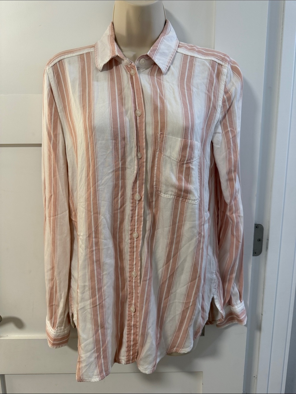 American Eagle Button Down Shirt